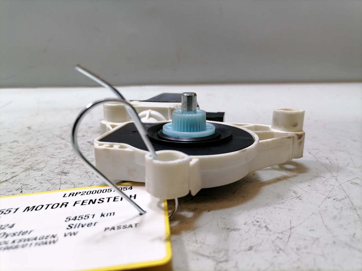 VW Passat B9 original Fensterhebermotor vorn links Bj.2024